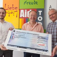 Schaffrath Stiftung für Soziales spendet 5000 Euro für den Hilfsfonds der Aidshilfe Düsseldorf